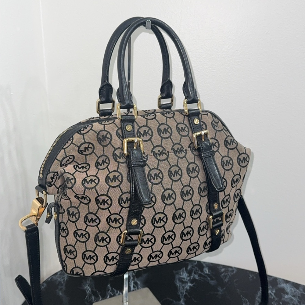 Michael Michael Kors Handbag Black Multi Canvas Crossbody Bag AUTHENTIC
